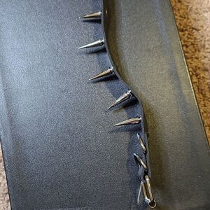Choker with large spikes